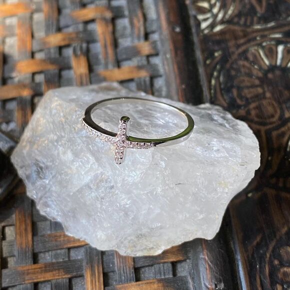 Cross CZ Sterling Silver Ring - Picture 5 of 7